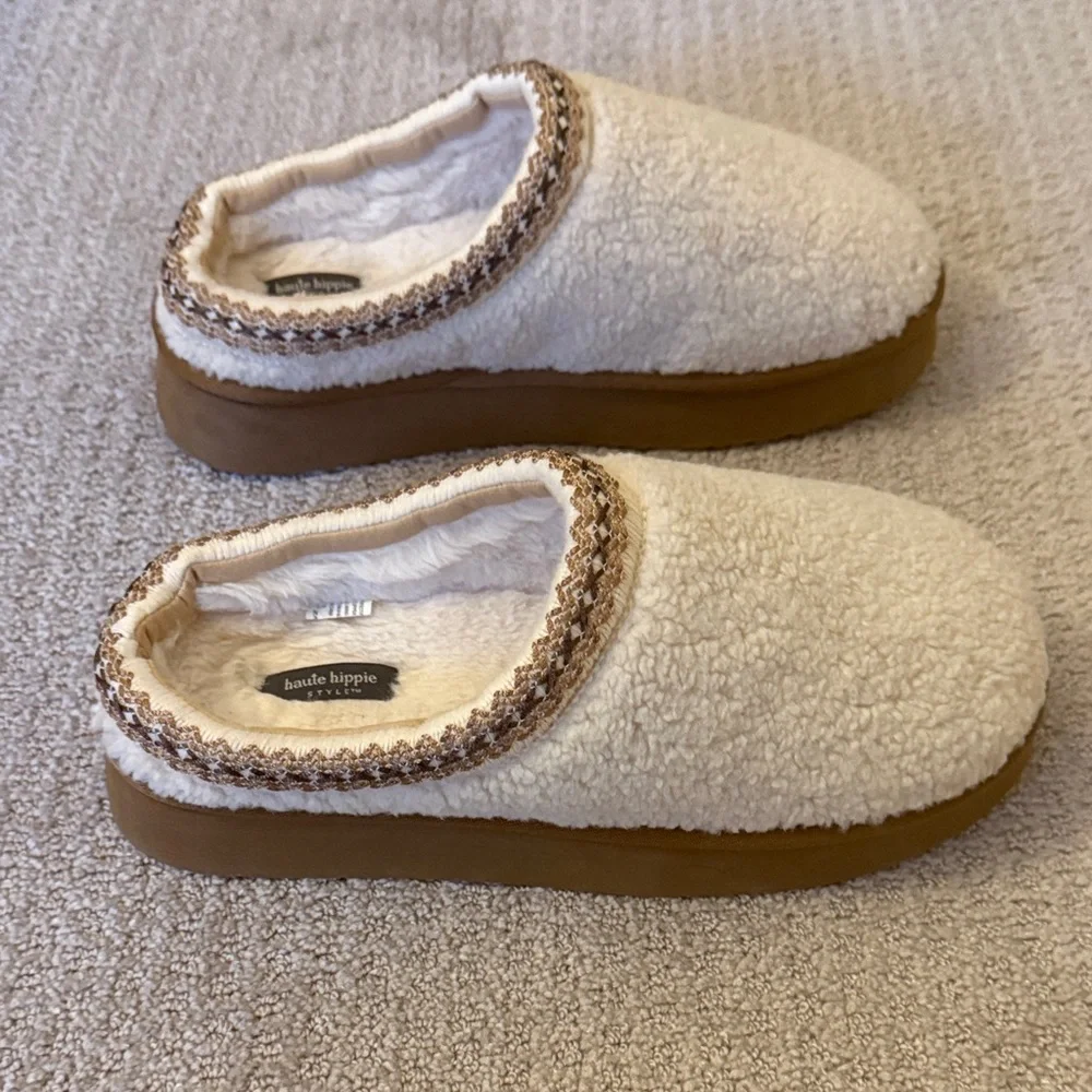 Like New! Haute Hippie Memory Foam Clogs - Picture 5 of 8
